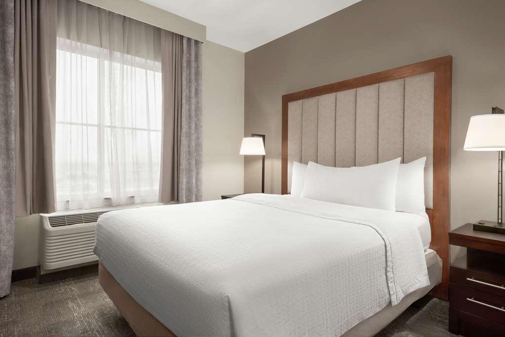 Homewood Suites Fort Wayne Ellisville Room photo