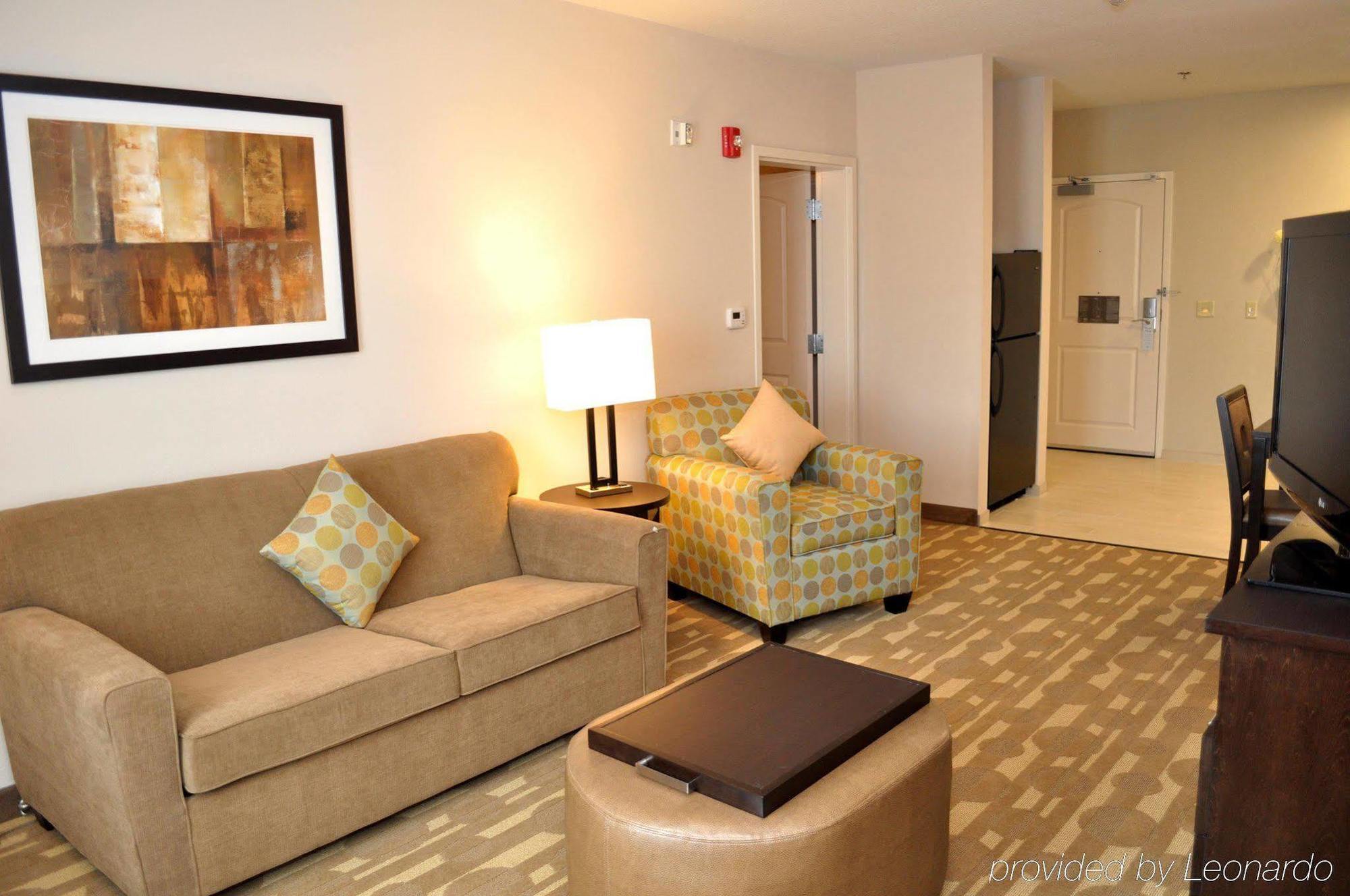 Homewood Suites Fort Wayne Ellisville Room photo